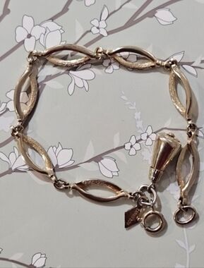 Sarah Coventry Gold Bracelet
